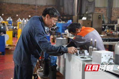 邵陽市雙清區(qū):節(jié)后復(fù)工生產(chǎn)忙 奮戰(zhàn)首季&ldquo;開門紅&rdquo;